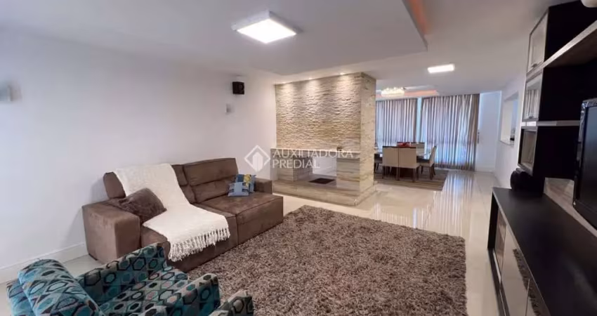 Casa com 3 quartos à venda na Rua Santiago Dantas, 367, Cascata, Porto Alegre