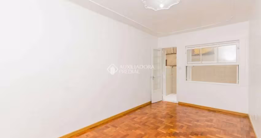 Apartamento com 3 quartos para alugar na Rua Ramiro Barcelos, 2111, Santana, Porto Alegre
