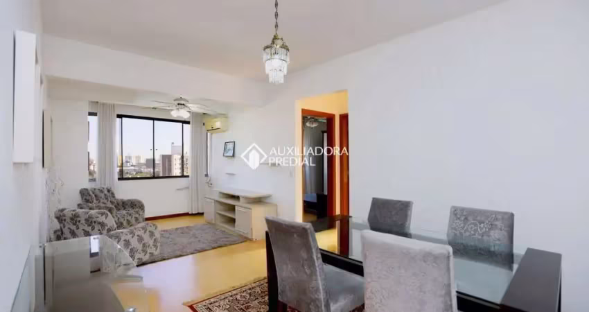 Apartamento com 2 quartos para alugar na Rua Cipó, 725, Passo da Areia, Porto Alegre