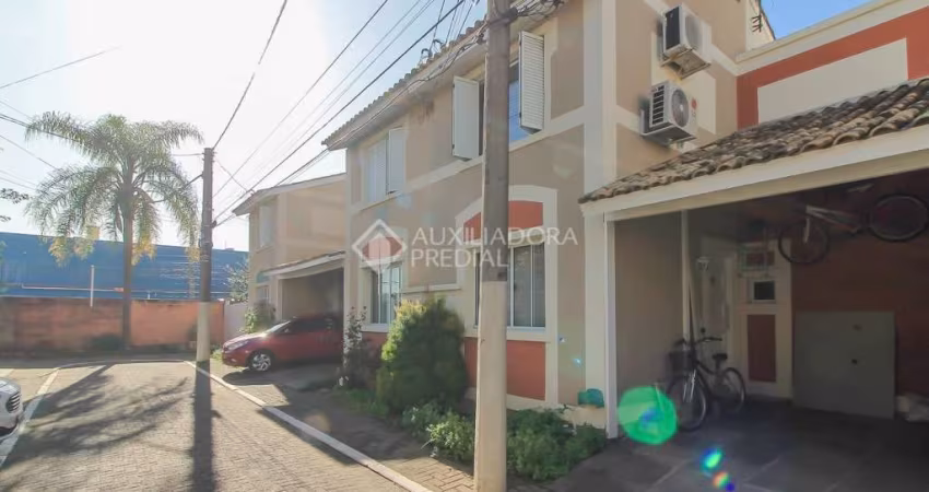 Casa em condomínio fechado com 3 quartos à venda na Avenida José Aloísio Filho, 965, Humaitá, Porto Alegre