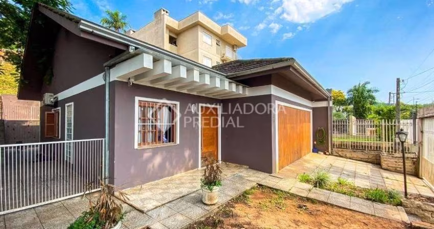 Casa com 2 quartos à venda na Rua Júlio Birck, 104, Vila Nova, Novo Hamburgo