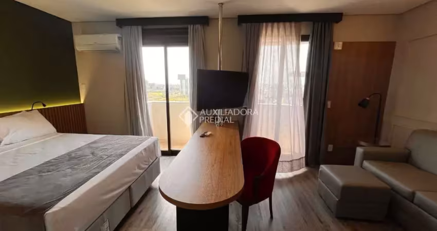 Flat com 1 quarto à venda na Avenida Borges de Medeiros, 3120, Praia de Belas, Porto Alegre