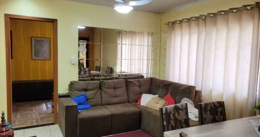 Casa com 3 quartos à venda na Rua Primeiro de Maio, 903, Niterói, Canoas