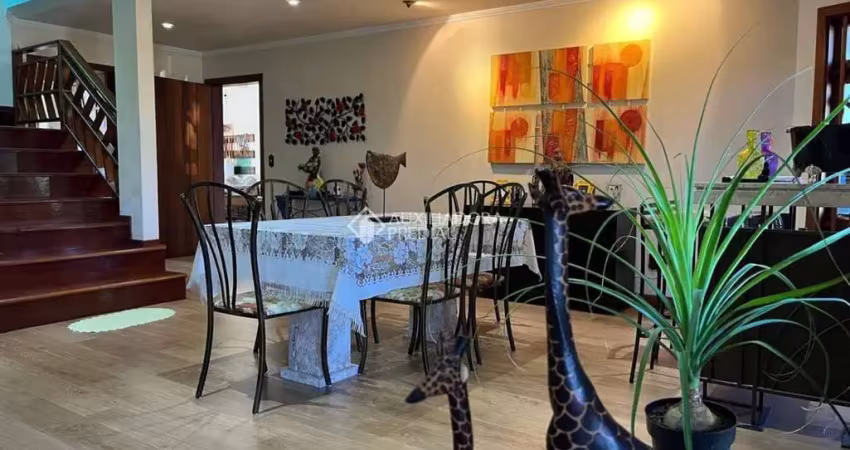 Casa com 3 quartos à venda na Rua Tenente Antônio João, 228, Estância Velha, Canoas