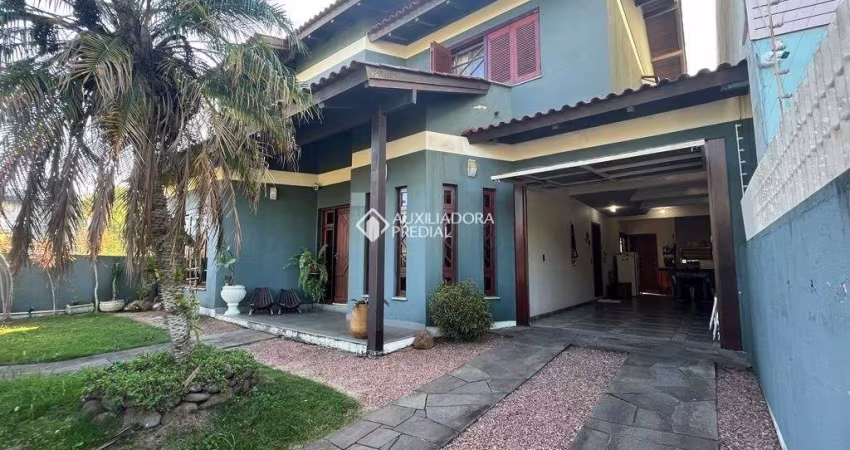 Casa com 3 quartos à venda na Rua Tenente Antônio João, 228, Estância Velha, Canoas
