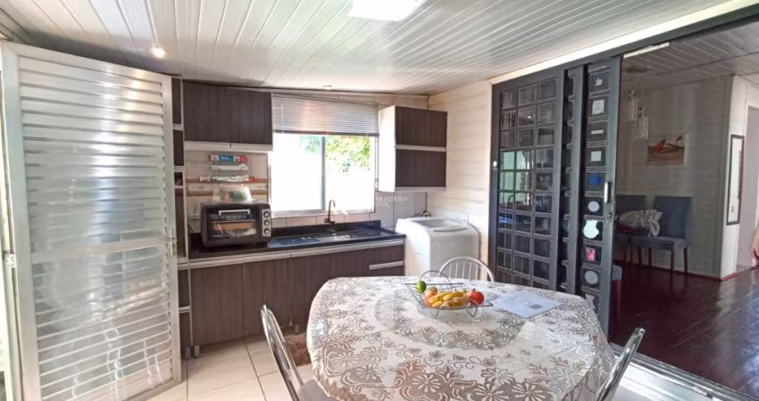 Casa com 2 quartos à venda na Rua Flórida, 148, Mato Grande, Canoas