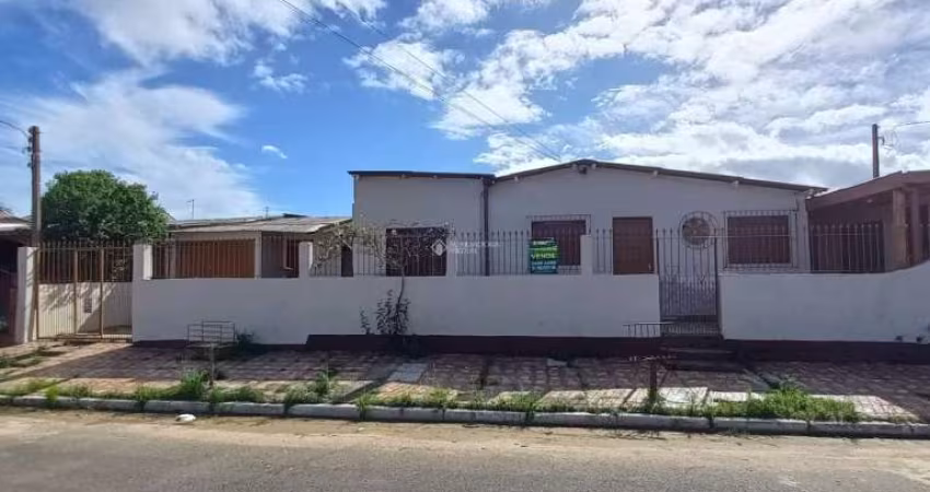 Casa com 2 quartos à venda na VINTE E NOVE, 19, Guajuviras, Canoas