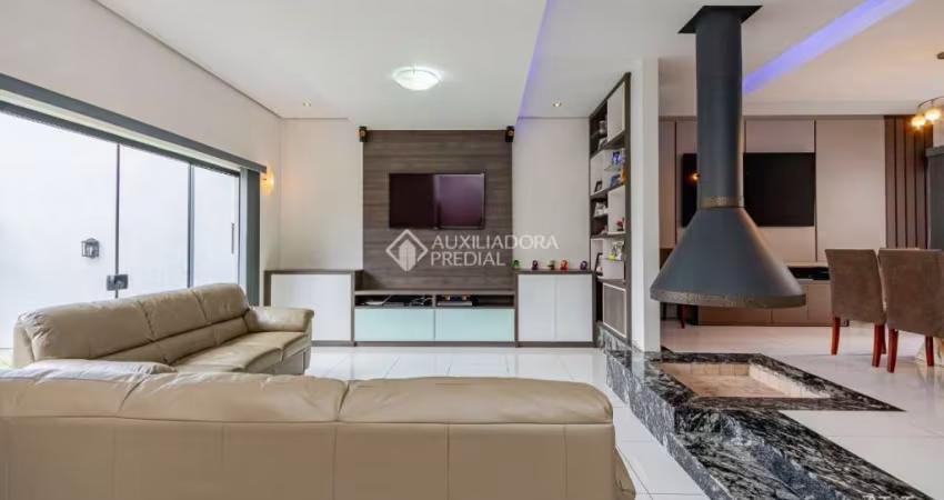 Casa com 3 quartos à venda na Rua Ramiro Barcelos, 507, São José, Canoas