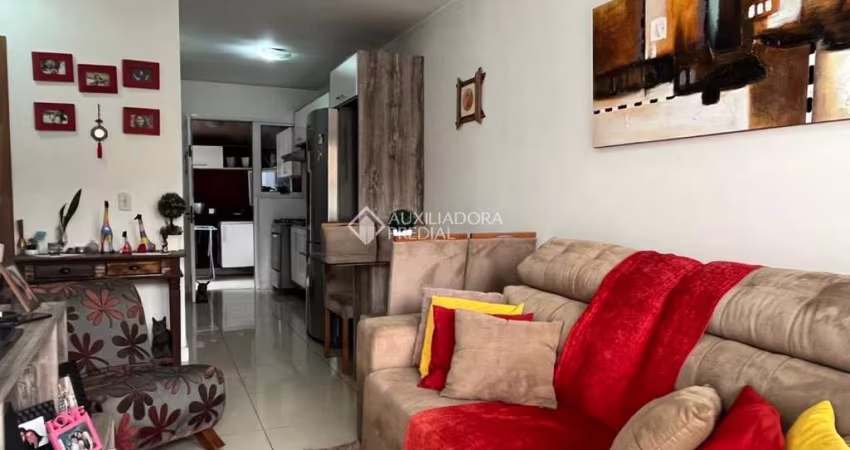 Casa em condomínio fechado com 2 quartos à venda na Avenida do Nazario, 1200, Olaria, Canoas