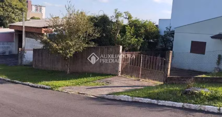 Casa com 3 quartos à venda na Rua Araguaia, 521, Igara, Canoas