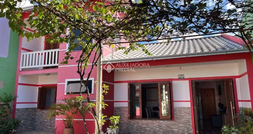 Casa com 2 quartos à venda na Beco Santa Fé, 295, Santa Fé, Gravataí