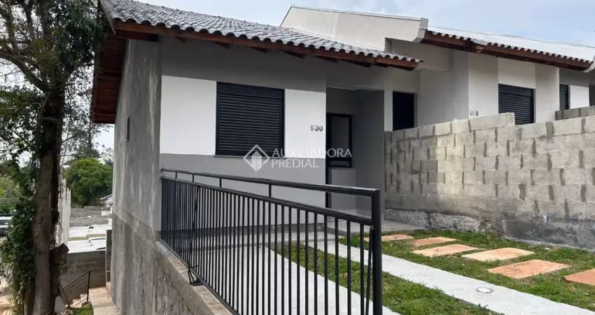 Casa com 2 quartos à venda na Avenida César Cambruzzi, 900, Nossa Chácara, Gravataí