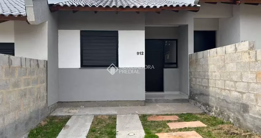 Casa com 2 quartos à venda na Avenida César Cambruzzi, 912, Nossa Chácara, Gravataí