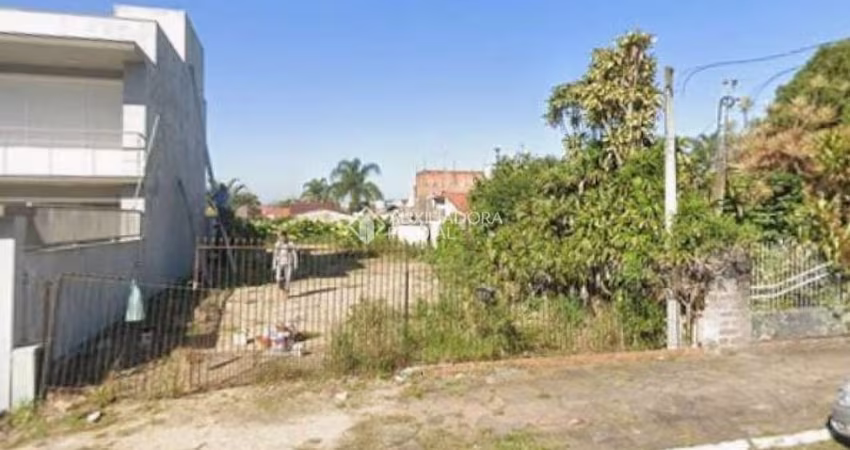 Terreno à venda na Rua Santa Cruz, 315, Niterói, Canoas