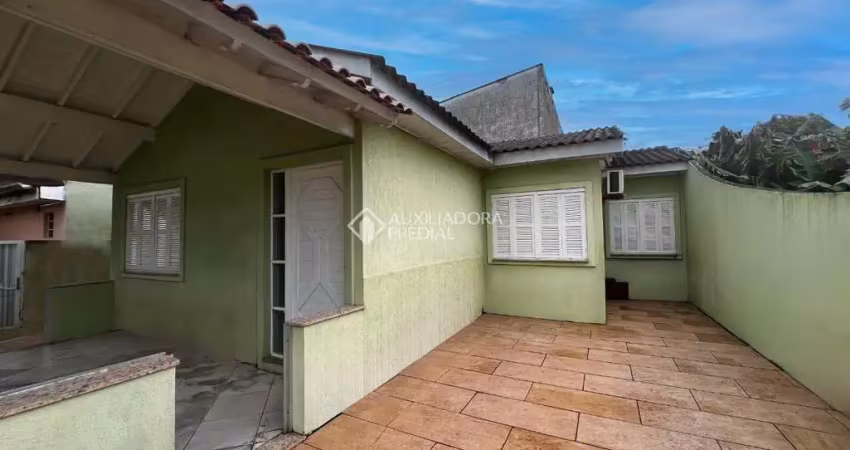 Casa com 3 quartos à venda na Rua Latino Coelho, 352, Estância Velha, Canoas