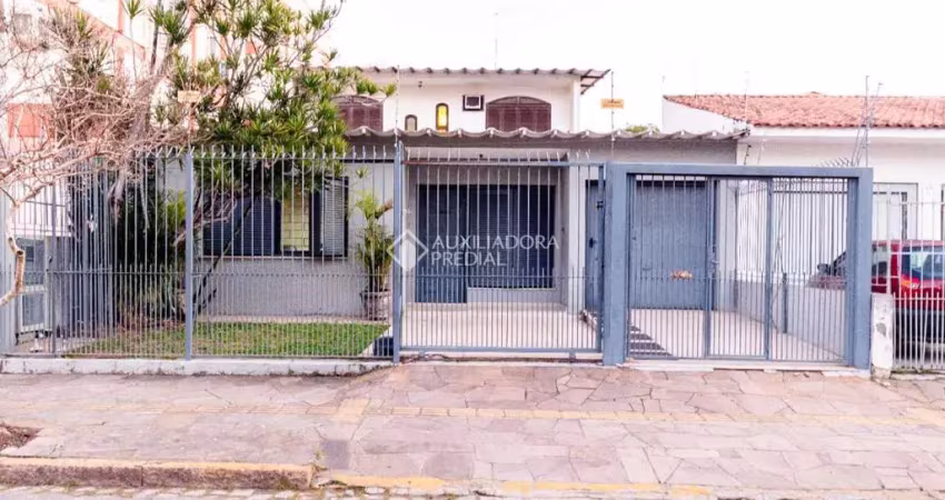 Casa com 4 quartos à venda na Rua Alberto Torres, 80, Centro, Canoas