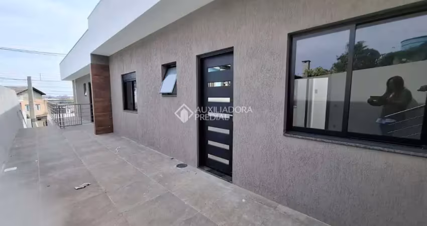 Casa com 2 quartos à venda na Rua Selso Fidélis Jardim, 209, Olaria, Canoas