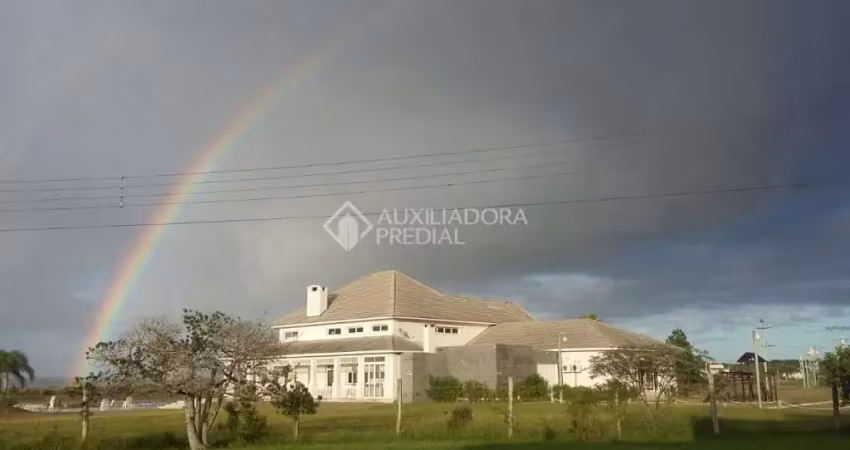Casa em condomínio fechado com 4 quartos à venda na Rua Grama Azul, 7400, Centro, Tramandaí