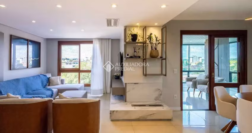Apartamento com 4 quartos à venda na Rua Caxias, 600, Centro, Esteio