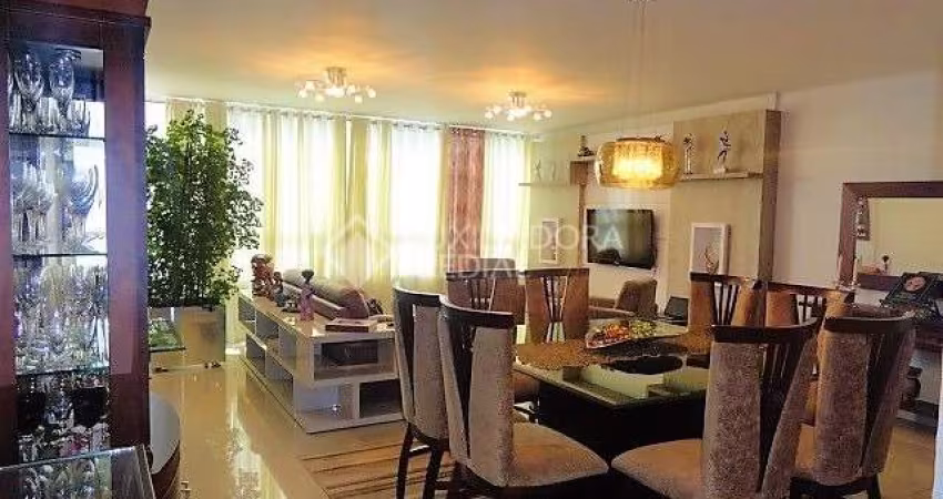 Apartamento com 3 quartos à venda na Rua Ângelo Possebon, 312, Centro, Canoas
