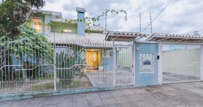 Casa com 5 quartos à venda na Rua Pero Vaz de Caminha, 571, Nossa Senhora das Graças, Canoas