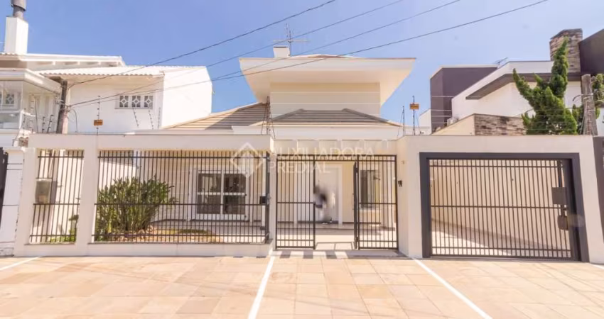 Casa com 3 quartos à venda na Rua Maria Agiova Ghilardi, 158, Centro, Canoas