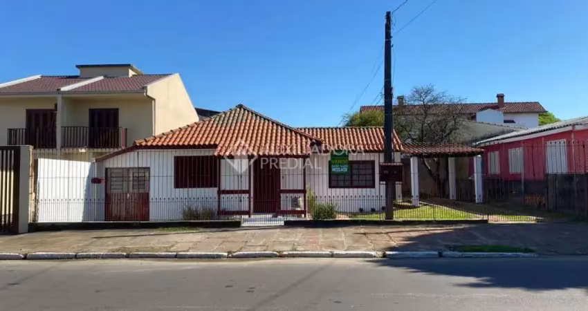 Casa com 3 quartos à venda na Rua Iraí, 236, Niterói, Canoas