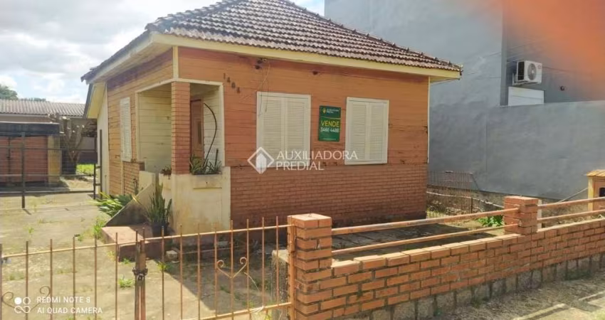 Terreno à venda na Rua Pandiá Calógeras, 1404, Niterói, Canoas