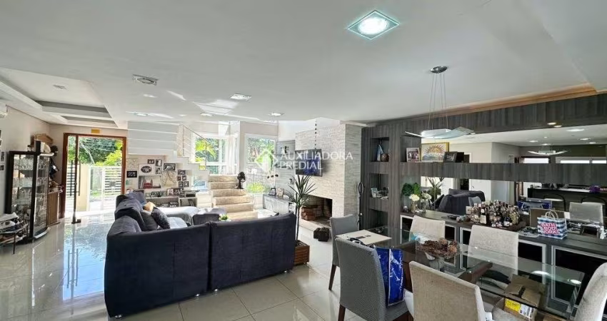 Casa com 3 quartos à venda na Rua Suécia, 221, Marechal Rondon, Canoas