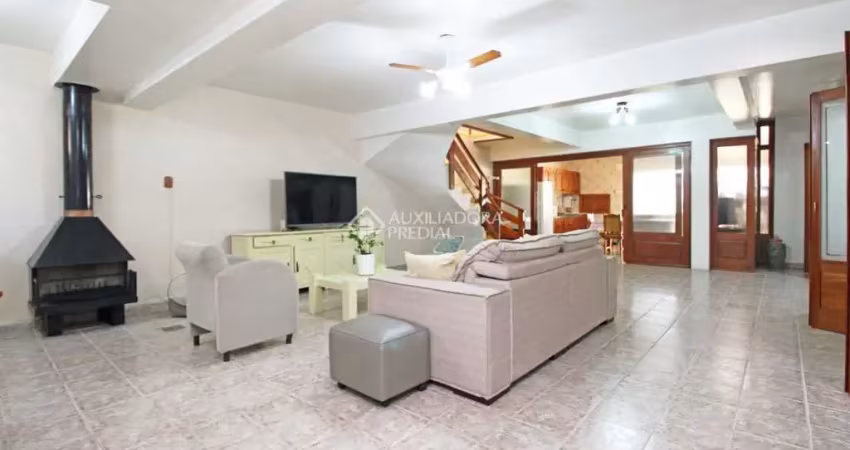Casa com 3 quartos à venda na Rua Congo, 320, Vila Ipiranga, Porto Alegre