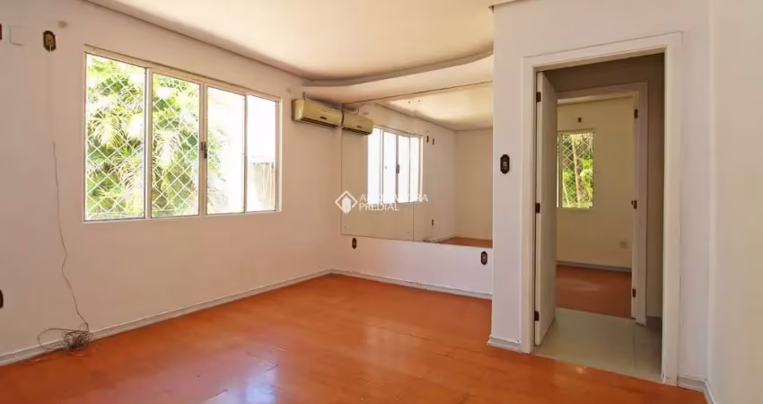 Casa em condomínio fechado com 4 quartos à venda na Rua Doutor Alberto Albertini, 275, São Sebastião, Porto Alegre