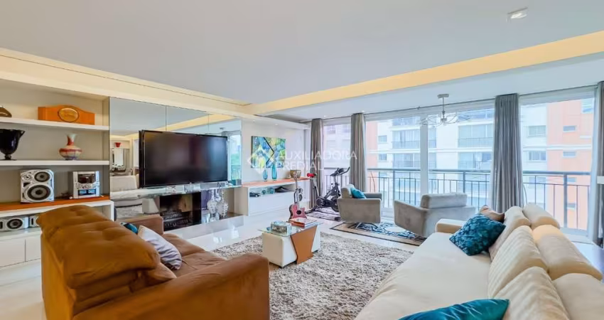 Apartamento com 3 quartos à venda na Avenida Túlio de Rose, 400, Jardim Europa, Porto Alegre