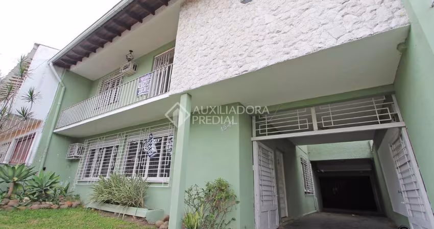 Casa em condomínio fechado com 6 quartos à venda na Rua Guilherme Alves, 1547, Partenon, Porto Alegre