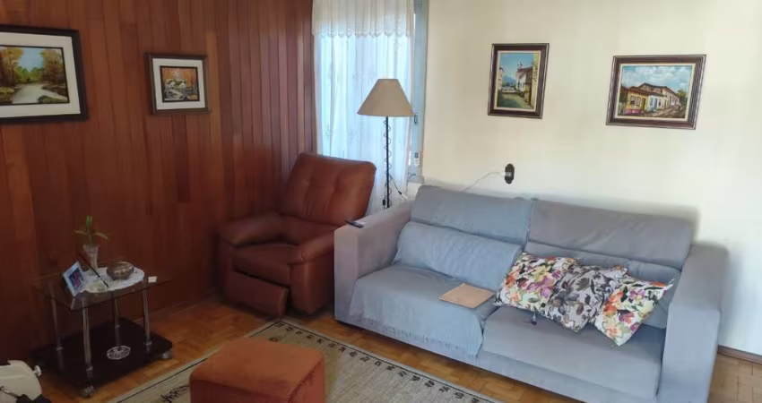 Casa com 3 quartos à venda na Rua Líbia, 346, Vila Ipiranga, Porto Alegre