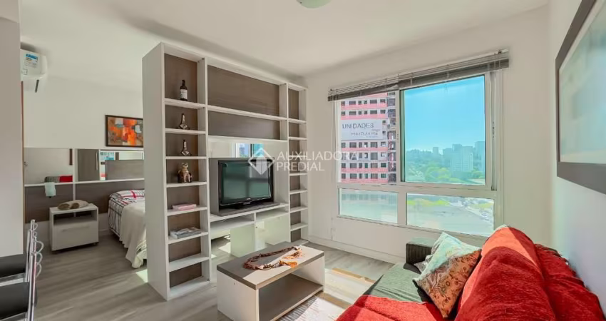 Apartamento com 1 quarto à venda na Rua Valdir Antônio Lopes, 199, Três Figueiras, Porto Alegre