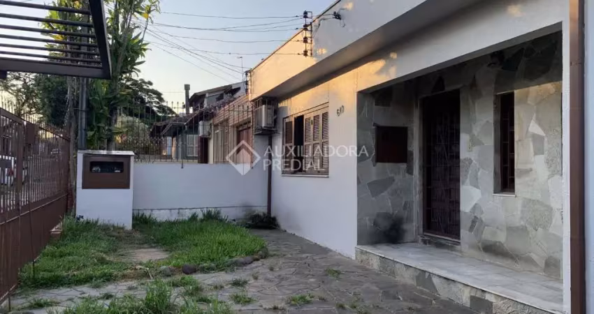 Casa em condomínio fechado com 3 quartos à venda na Rua Coronel João Pacheco de Freitas, 610, Jardim Itu Sabará, Porto Alegre