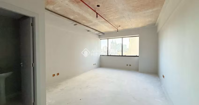 Sala comercial à venda na Avenida Cristóvão Colombo, 1800, Floresta, Porto Alegre