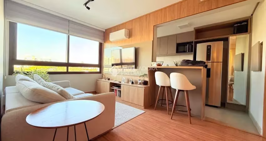 Apartamento com 2 quartos à venda na Praça Doutor Gastão Santos, 38, Passo da Areia, Porto Alegre