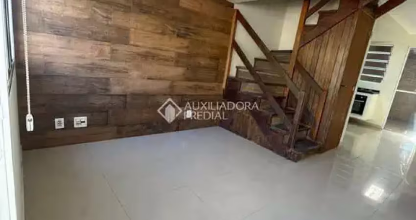 Casa em condomínio fechado com 2 quartos à venda na Avenida Faria Lobato, 1120, Sarandi, Porto Alegre