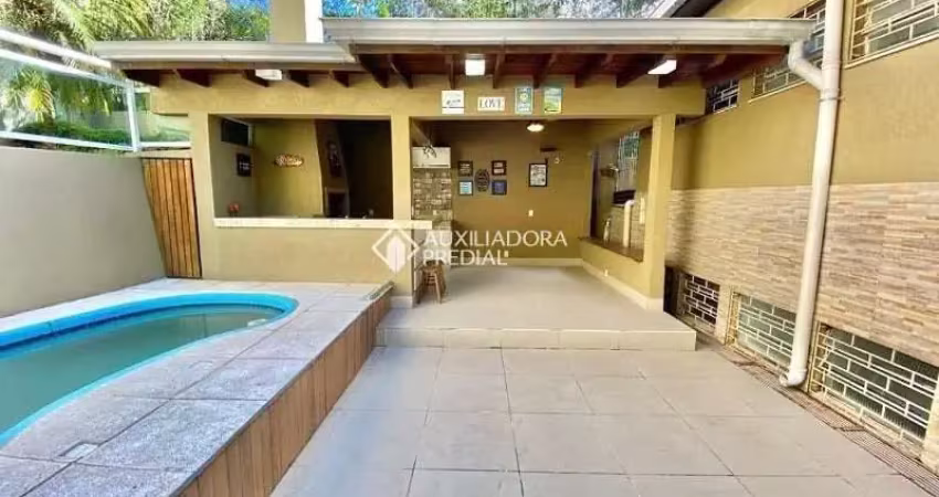 Casa em condomínio fechado com 4 quartos à venda na Rua Dona Gabriela, 320, Menino Deus, Porto Alegre