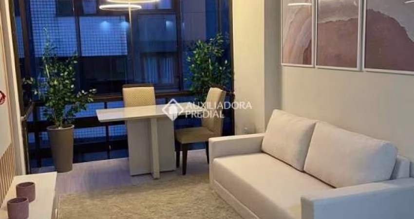 Apartamento com 2 quartos à venda na Rua Professor Cristiano Fischer, 906, Petrópolis, Porto Alegre
