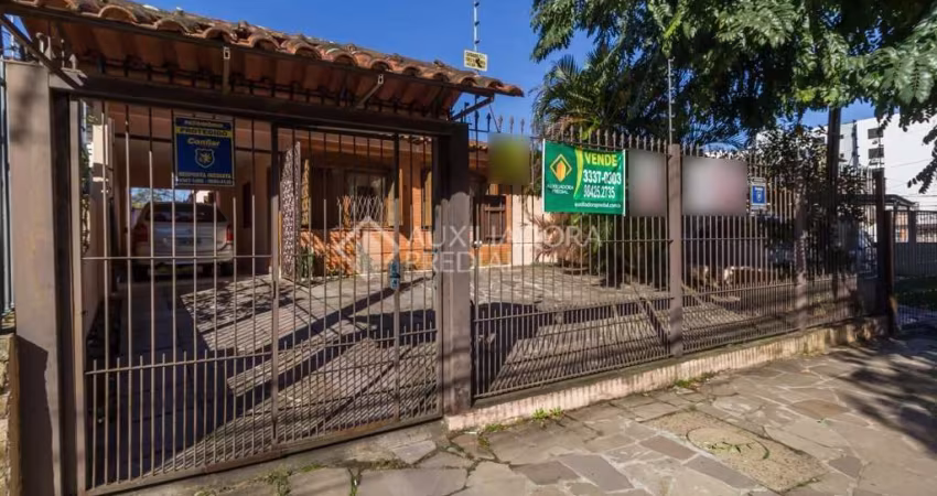 Casa em condomínio fechado com 4 quartos à venda na Praça Frederico Ozanam, 76, Vila Ipiranga, Porto Alegre
