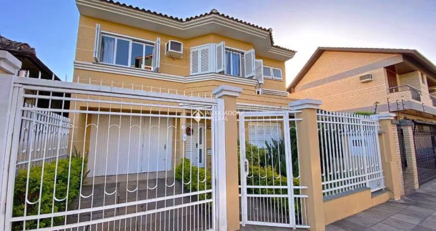 Casa com 4 quartos à venda na Rua Itaboraí, 1009, Jardim Botânico, Porto Alegre