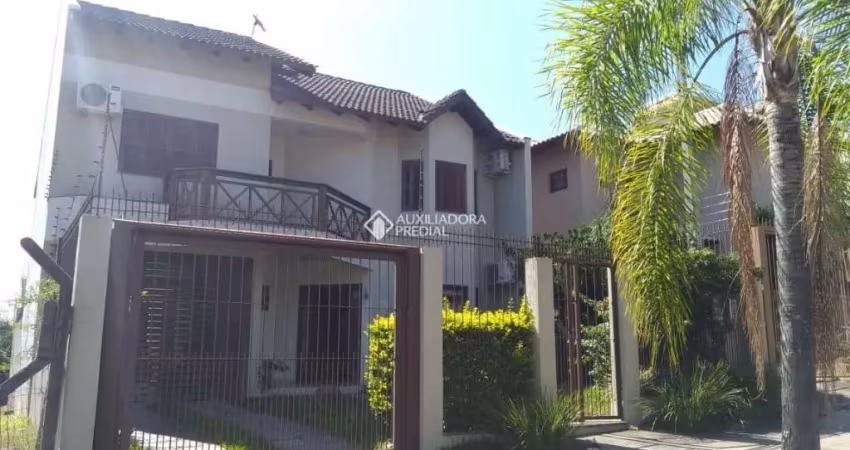 Casa com 3 quartos à venda na Rua Paulo Madureira Coelho, 85, Morro Santana, Porto Alegre