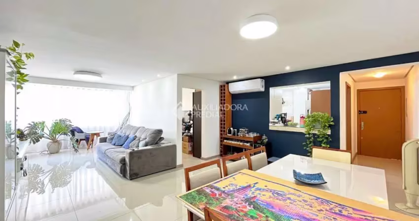 Apartamento com 3 quartos à venda na Rua Araruama, 805, Vila Jardim, Porto Alegre