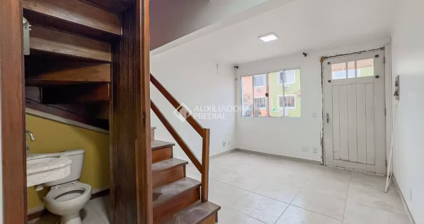 Casa em condomínio fechado com 2 quartos à venda na Avenida Faria Lobato, 1120, Sarandi, Porto Alegre