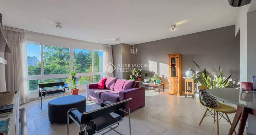 Apartamento com 3 quartos à venda na Rua Mário Leitão, 60, Petrópolis, Porto Alegre