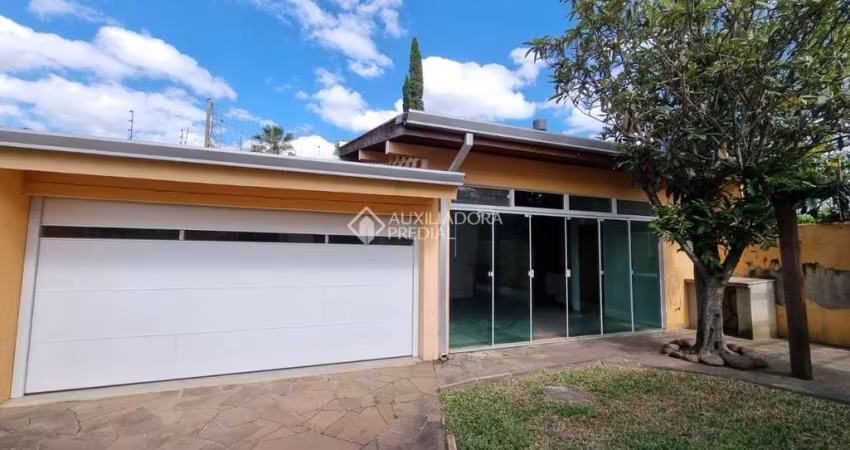 Casa com 3 quartos à venda na Rua Canadá, 575, São José, Canoas