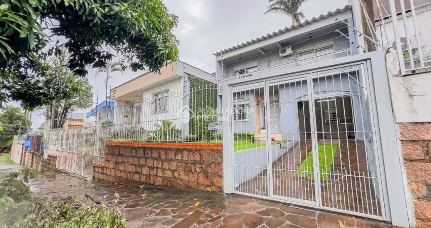 Casa com 3 quartos à venda na Rua Fernando Abbott, 841, Cristo Redentor, Porto Alegre