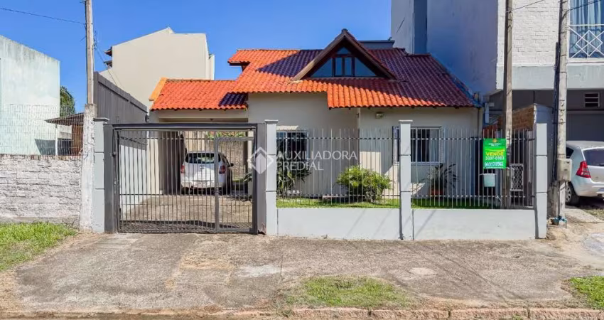 Casa com 3 quartos à venda na Avenida Nilo Ruschel, 542, Morro Santana, Porto Alegre